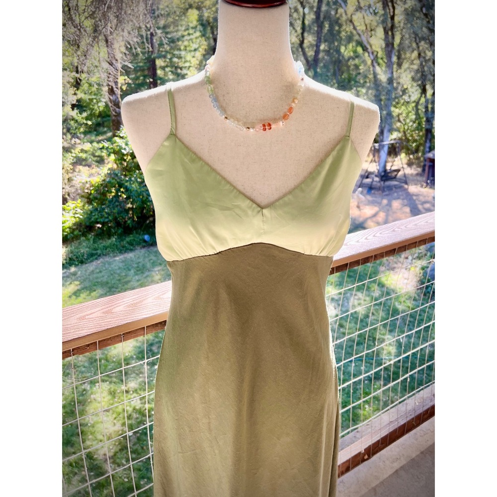 Forever 21 Fairycore Two Tone Satin V-Neck Maxi Dress Size M Olive Sage